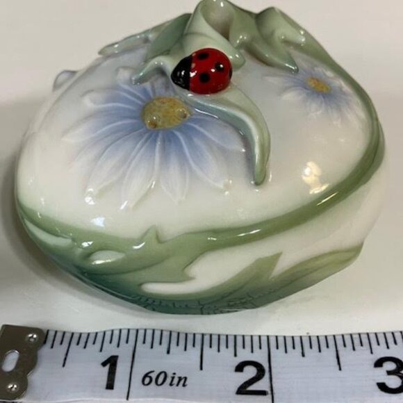 FRANZ Collection Porcelain Ladybug Salt and Pepper Shakers - Picture 8 of 12